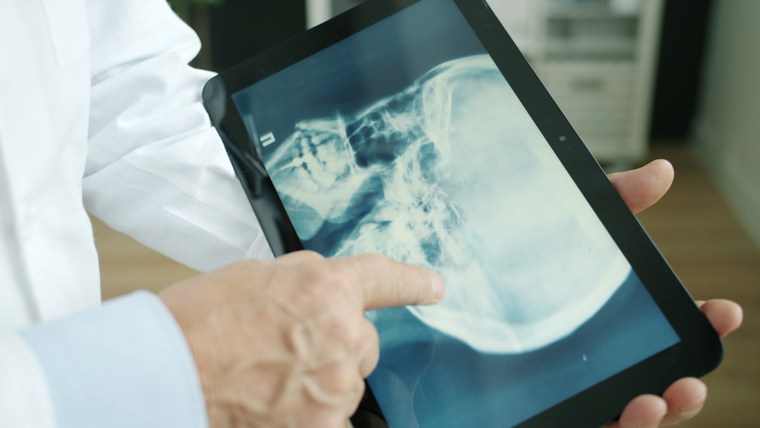 Aeskulap DICOM Viewer, how to export cases Aeskulap DICOM Viewer, patient record retention policies and recovery planning