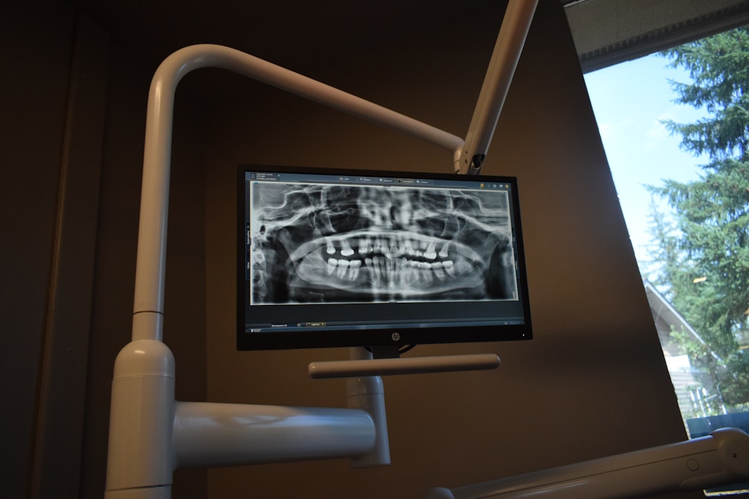 MITK (Medical Imaging Interaction Toolkit), why does it fail MITK (Medical Imaging Interaction Toolkit), troubleshooting guide for crashes and import errors